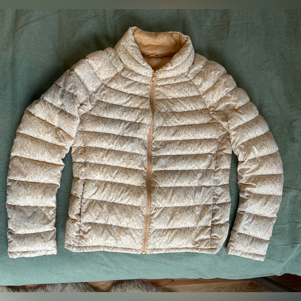 Uniqlo women’s lightweight down puffer